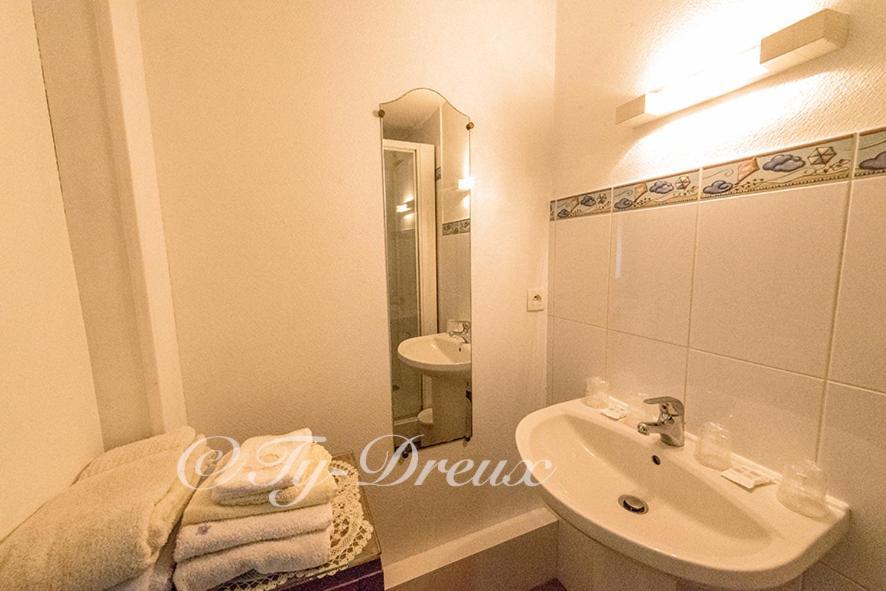 Ty Dreux Entre Terre Et Bed & Breakfast Saint-Thegonnec Loc-Eguiner